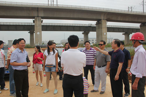 ����ŷ��ͬѧ�����²ι����ޱ�Ӯ��ҵ԰����