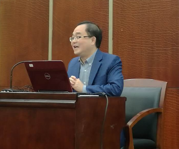 �������ƸΪ������ѧ��ְ����