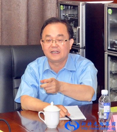 ����첩ʿ�μӶ�����������������ĵ��л