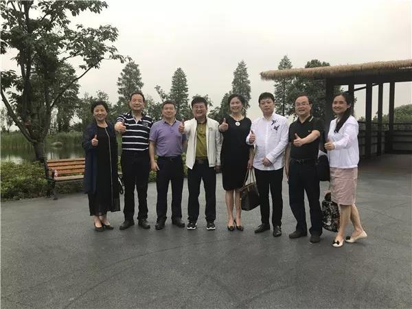 ����첩ʿ�μ������������ЭίԱ����߽����ȳǻ