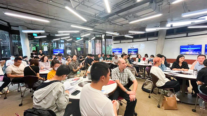 董事长陈义红博士?分享创新创业经验